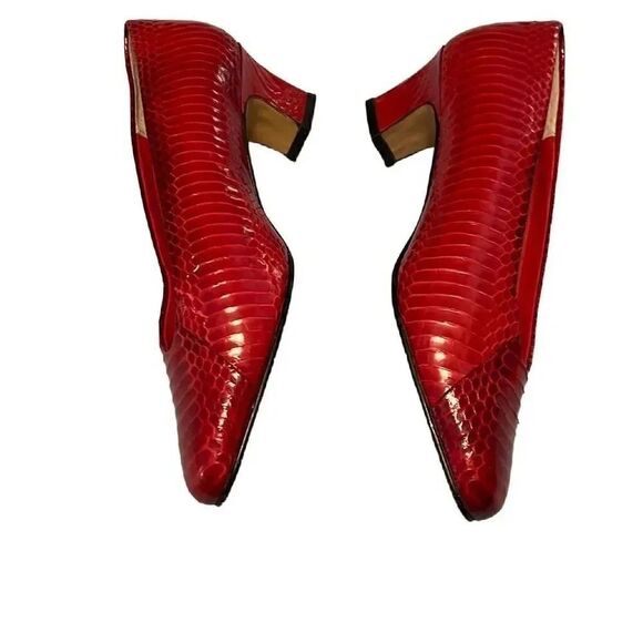 Skyelights red pumps size 7.5 - Picture 6 of 7